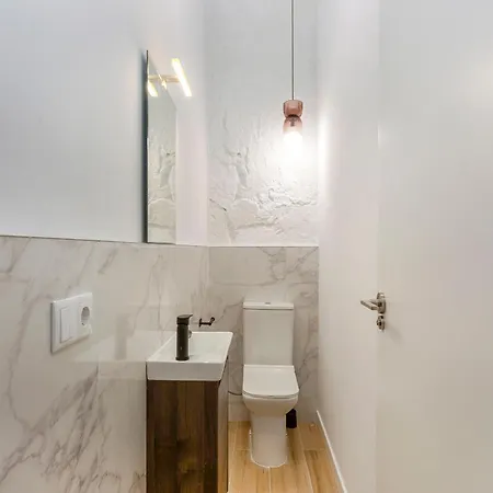 Serene With Ac And Hydromassage In 알리칸테