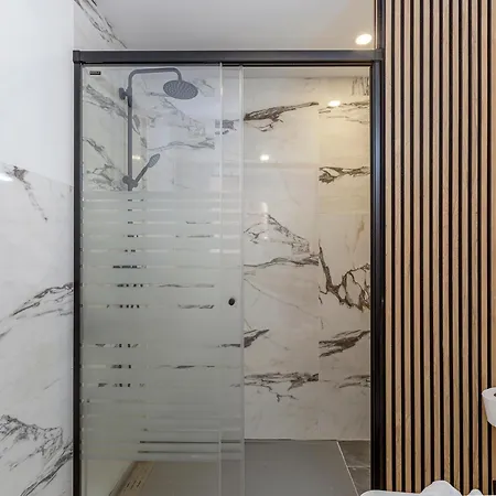 Serene With Ac And Hydromassage In 알리칸테